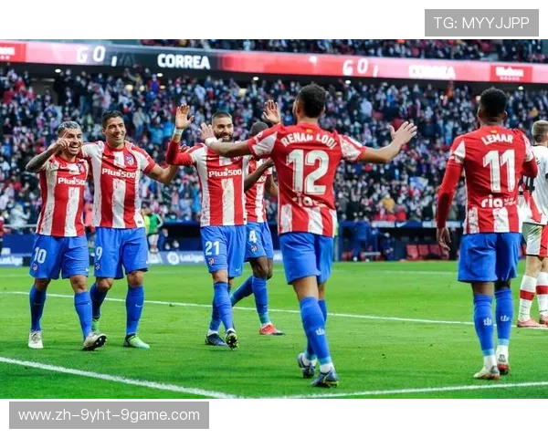 索加戴腿章球员成功登陆西甲联赛